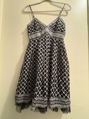 BCBGMaxAzria Black and White Pattern Dress with Gold Tone Logo